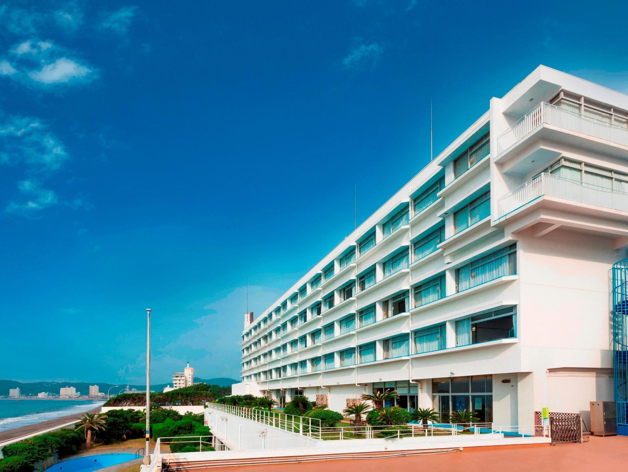 Sea World Hotel 3*